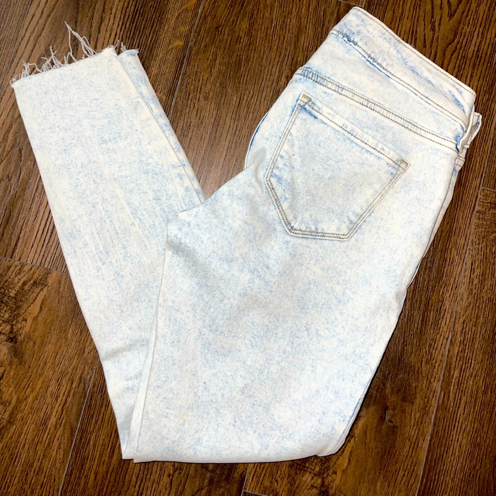 Old Navy Rockstar Super Skinny Ankle Jeans